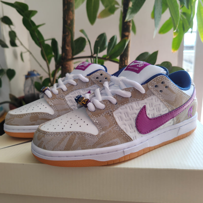 Tênis Nike Sb Dunk Low Rayssa Leall