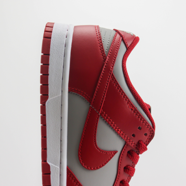 Tênis Nike Sb Dunk Low Red UNLV