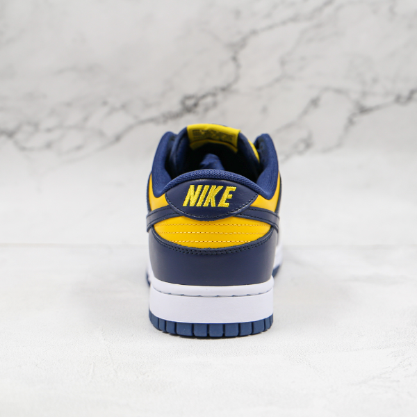 Tênis Nike Sb Dunk Low Michigan